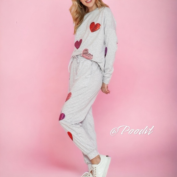 FINAL PRICE Two piece sequin heart loungewear set sz Small and medium - Picture 3 of 12